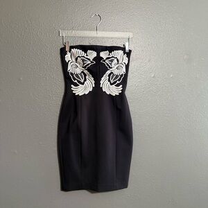 Aijek Strapless Embroidered Mini Dress Size 1